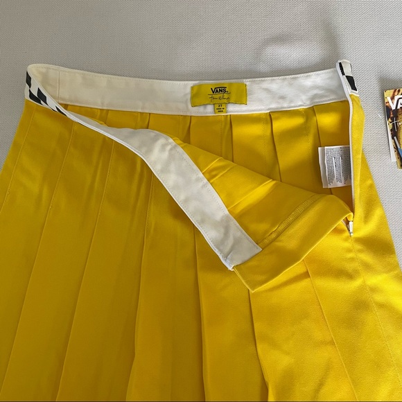 VANS X TIERRA WHACK PLEATED SKIRT Size 27 - Picture 2 of 7